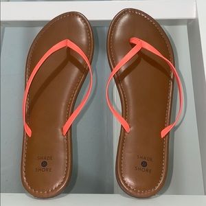 Shade & Shore Flip Flops